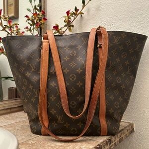 Authentic Louis Vuitton Vintage Large Monogram Shopper Tote in VGUC